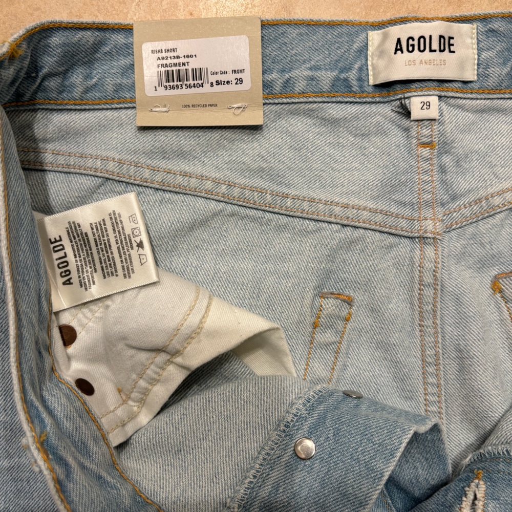 NWT Agolde Light Wash Denim Jean Shorts - Picture 6 of 9